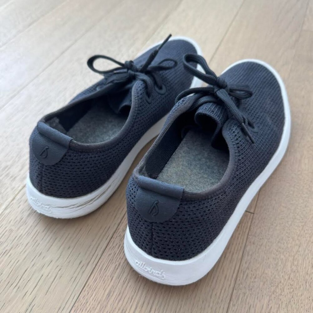 Men’s allbirds Tree Skippers – Navy/White – Size 8 US / 41 EU - Picture 2 of 4